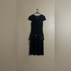 Liz Claiborne Elegant Sleeveless Layered Cocktail Dress with Bow Detail Sz 8